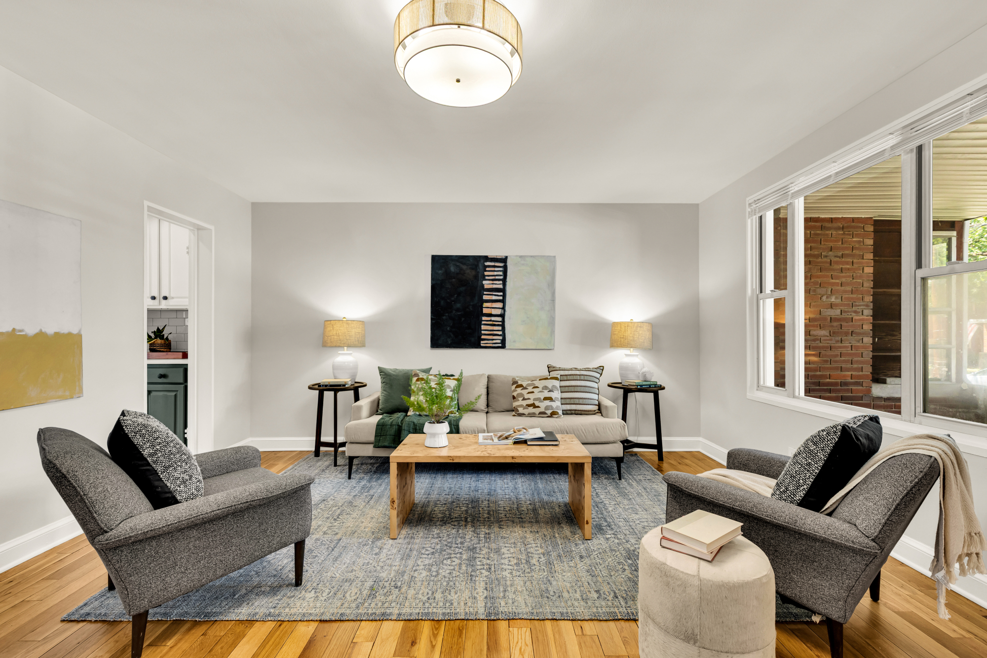 4727 8th Street NE_Living Room